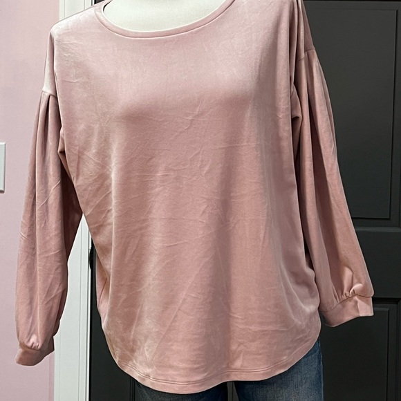 Mix and Match 2 for $25 Orchid Velvet/Velour Long Sleeve Relaxed Top - Picture 6 of 8